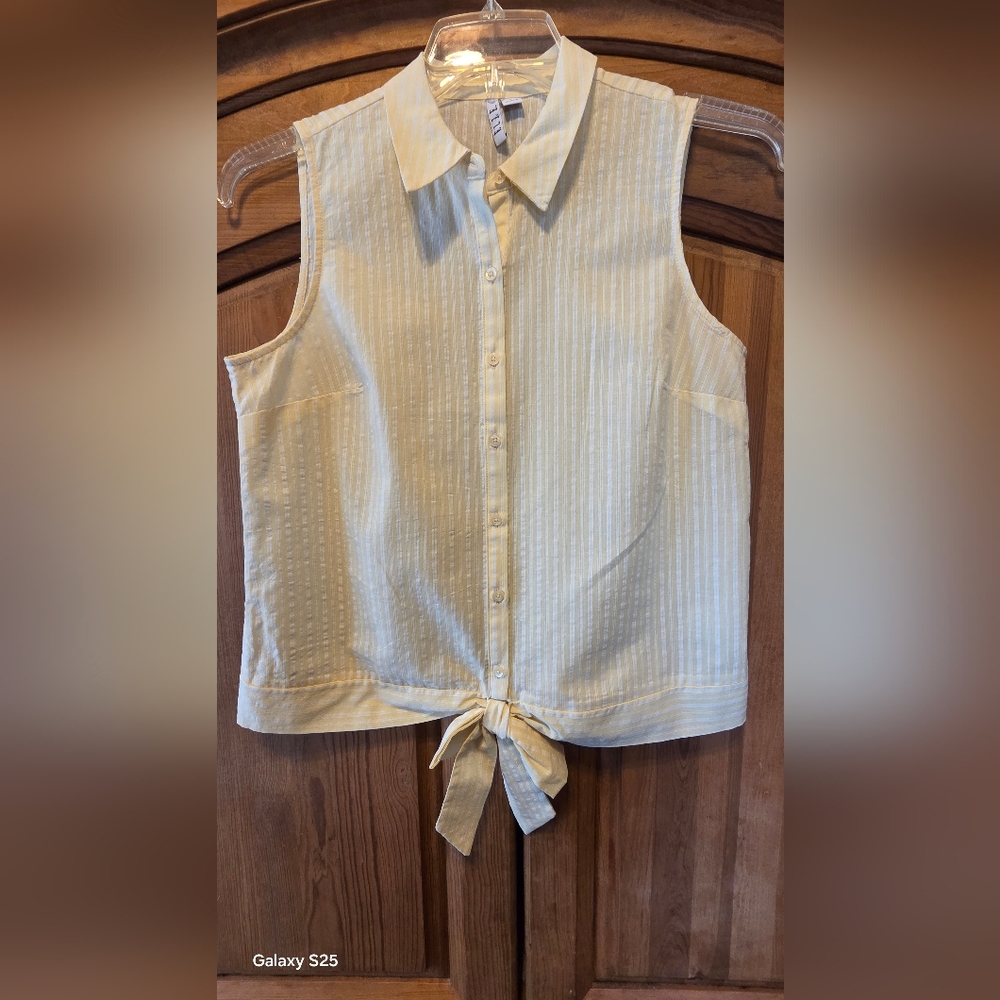 ELLE Women’s Yellow White Stripe Sleeveless Button-Up Blouse Shirt Tie Waist SM